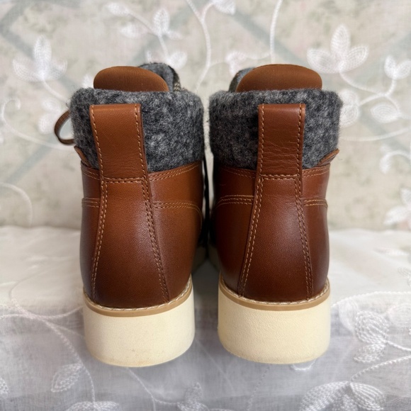 Cole Haan Nantucket Rugged Waterproof Hiker Brown leather ankle Boots Sz snug 6 - Picture 4 of 13